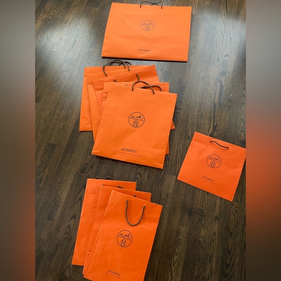 Hermes boutique shopping bag XL - Picture 1 of 2